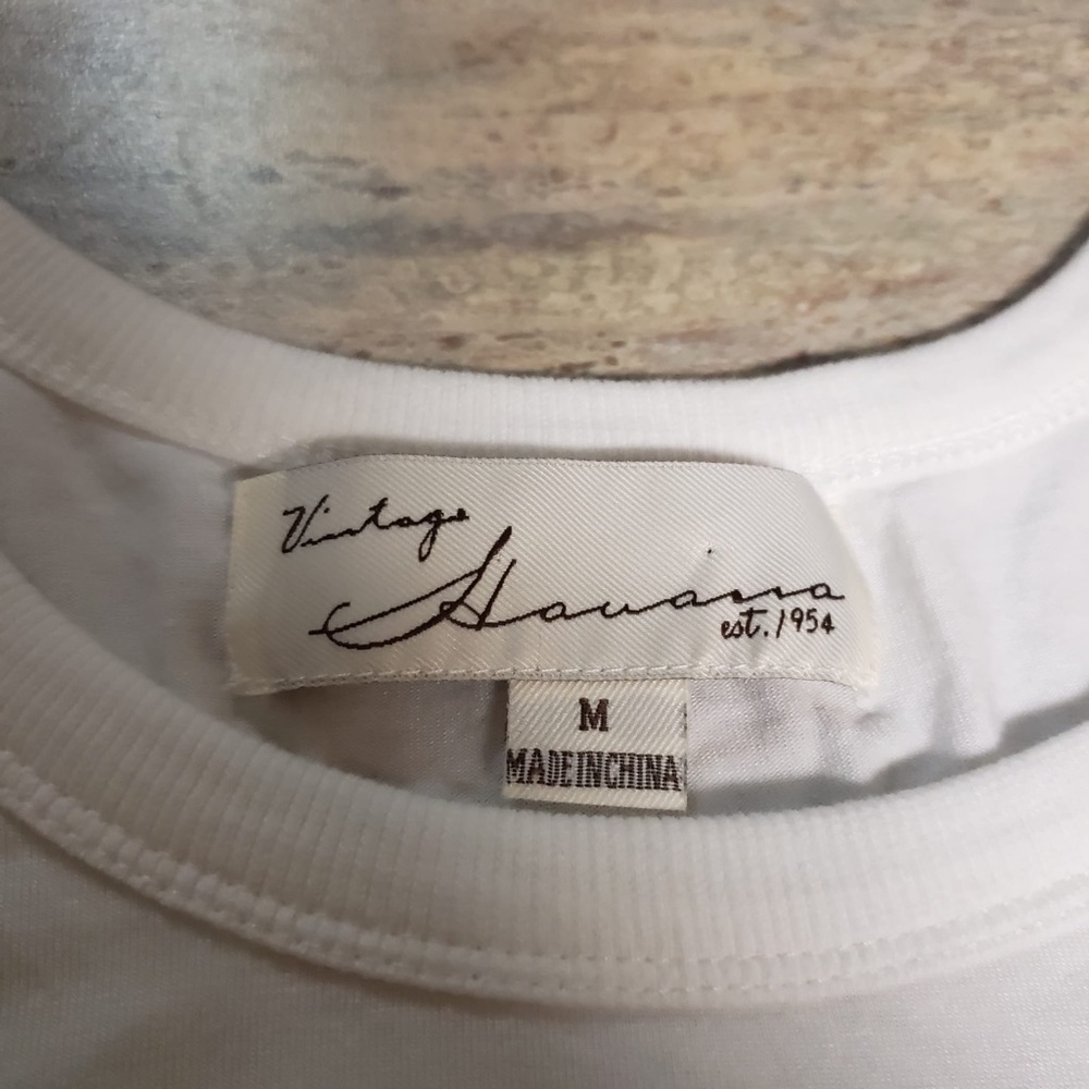 Beautiful Vintage Havana long sleeve t-shirt - Picture 3 of 6